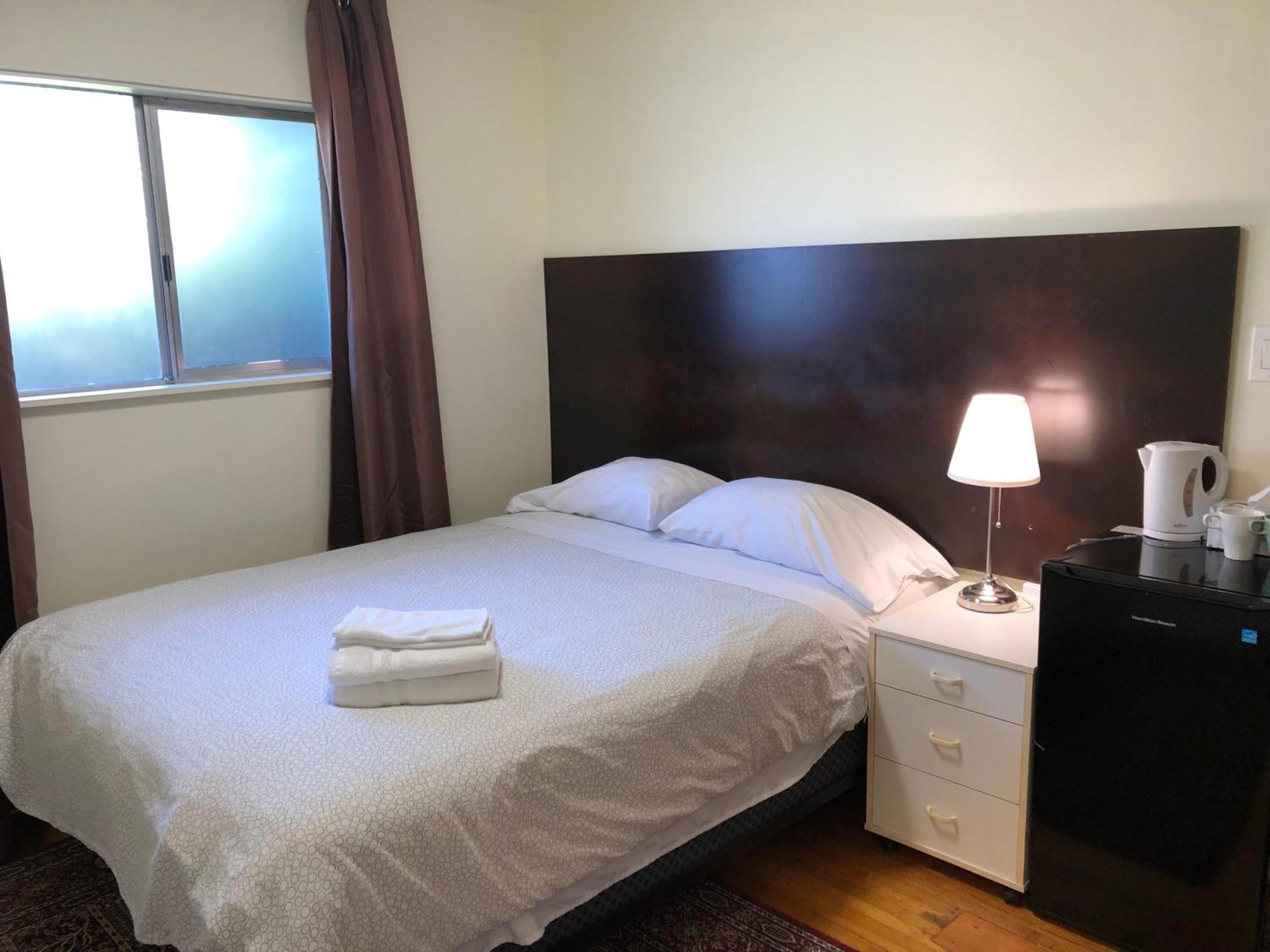 Comfort Cottage Guest House Near Subway Station, Bus And Downtown Βανκούβερ Εξωτερικό φωτογραφία